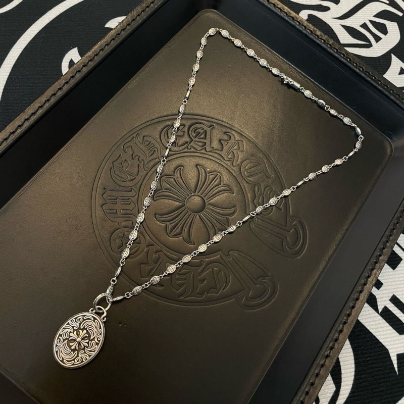 Ch*0me He**ts necklaces